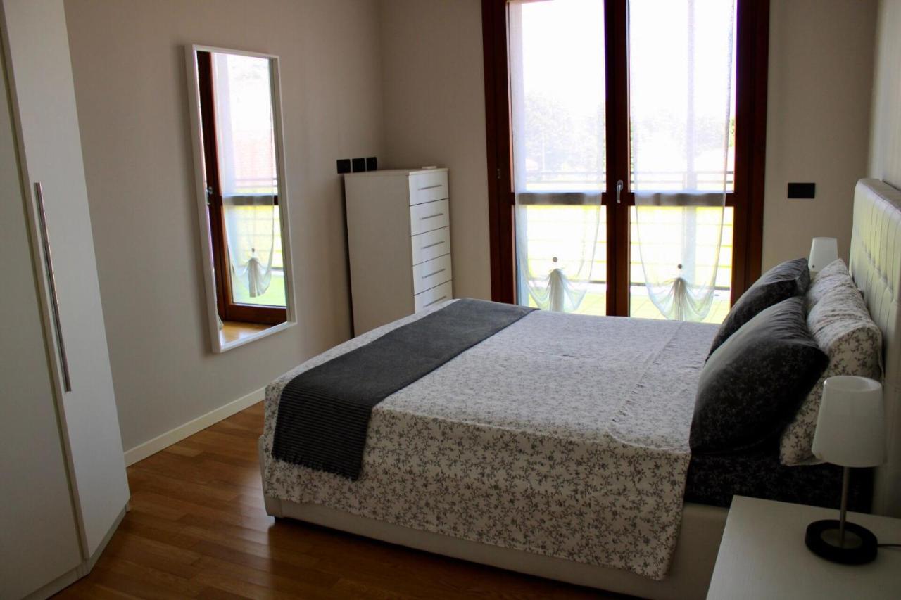 Вилла Rho Fiera Milano - Popy House Перо Экстерьер фото